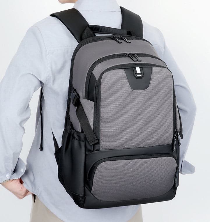 The Tech-Transporter 35L Laptop Briefcase with USB Port, photo 16
