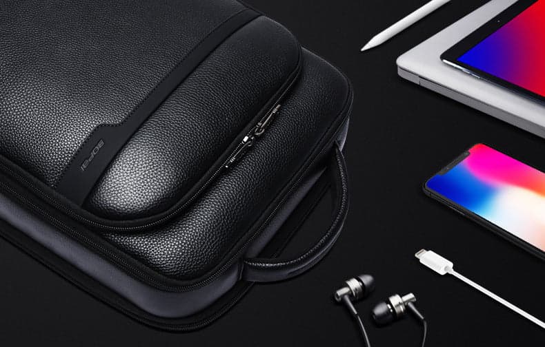 The Avengers™ Pro Leather Laptop Backpack with USB Port, photo 5