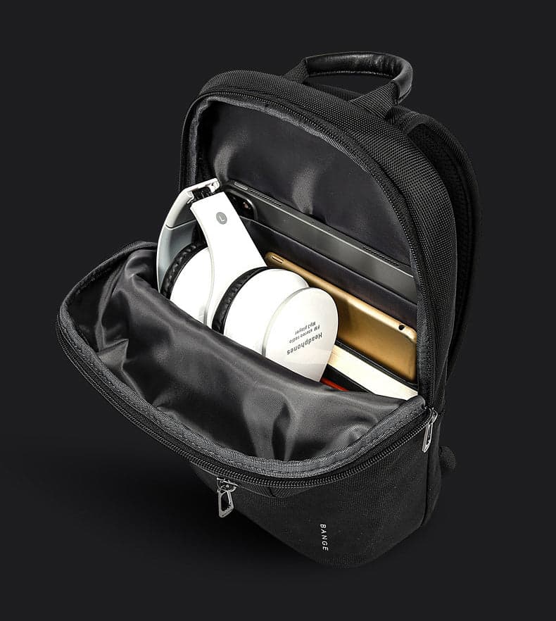 The Pristine™ Evolve Water-Repellent Shoulder Bag for 12 Inch Tablets, photo 10