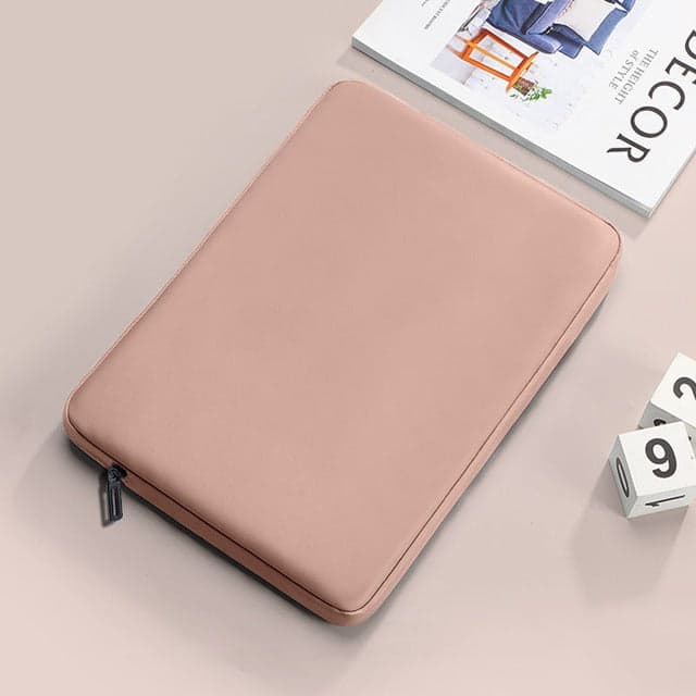 The Funda Prime Slim Laptop Case in Synthetic Leather, photo 2
