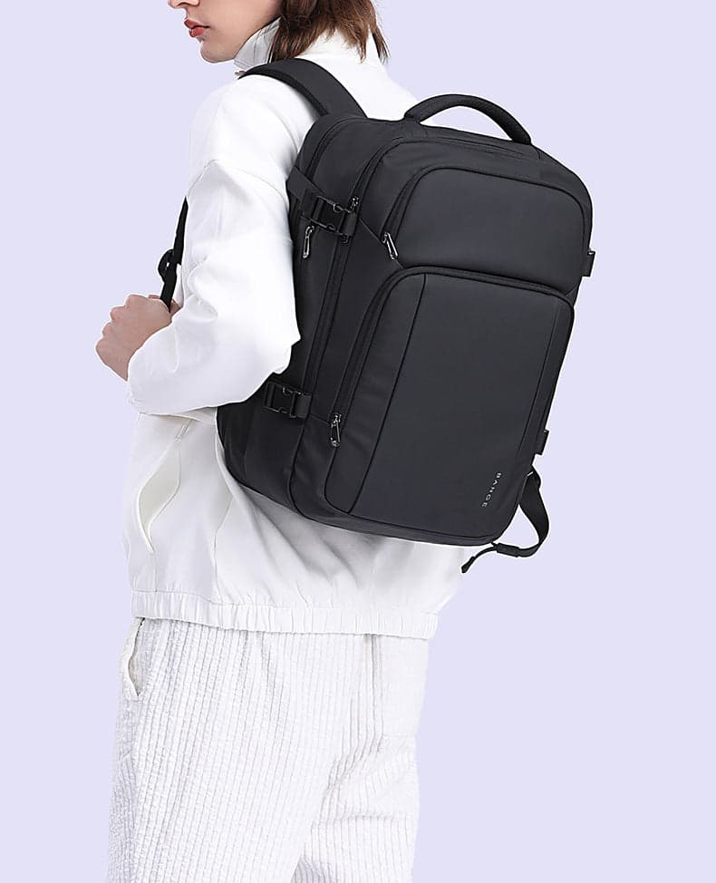 The Horizon Platinum 24L Laptop Backpack with USB Port, photo 17