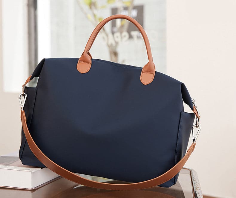 The Solarix™ Platinum Retro Laptop Bag, photo 2
