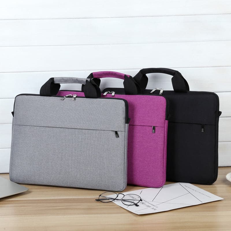 Revisโข Pro Water-Repellent Laptop Case, photo 2