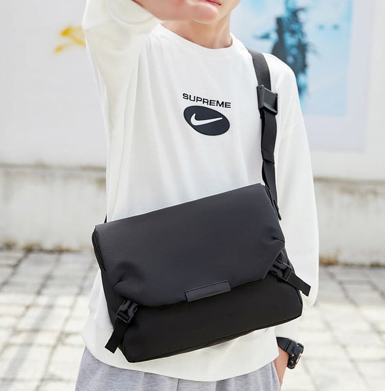 The Perry Pro Laptop Crossbody Bag, 10" to 16", photo 11