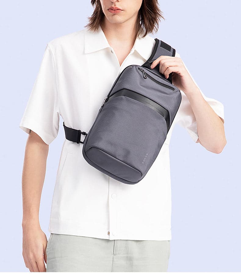 The Pristine™ Evolve Water-Repellent Shoulder Bag for 12 Inch Tablets, photo 17