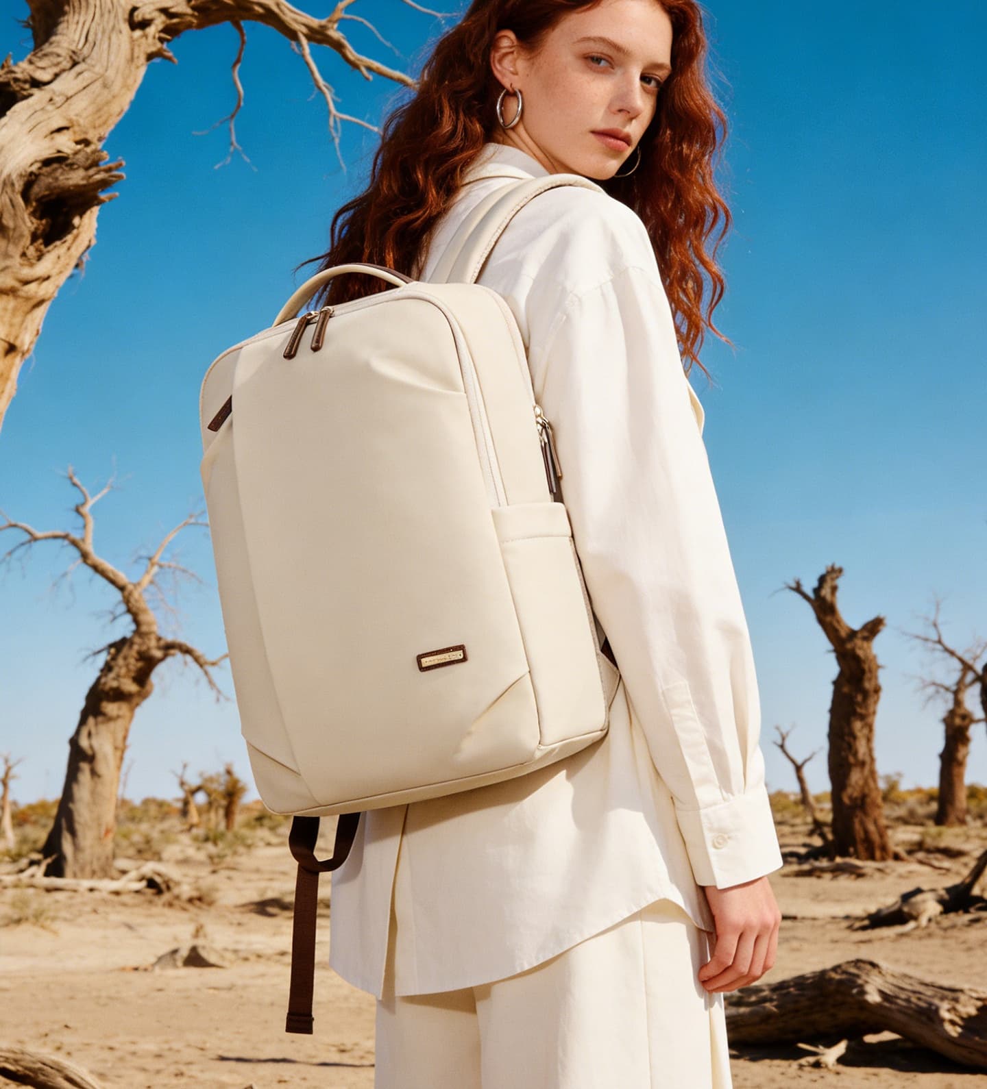 Capri Women's Laptop Backpack with Sculpted Front, photo 2