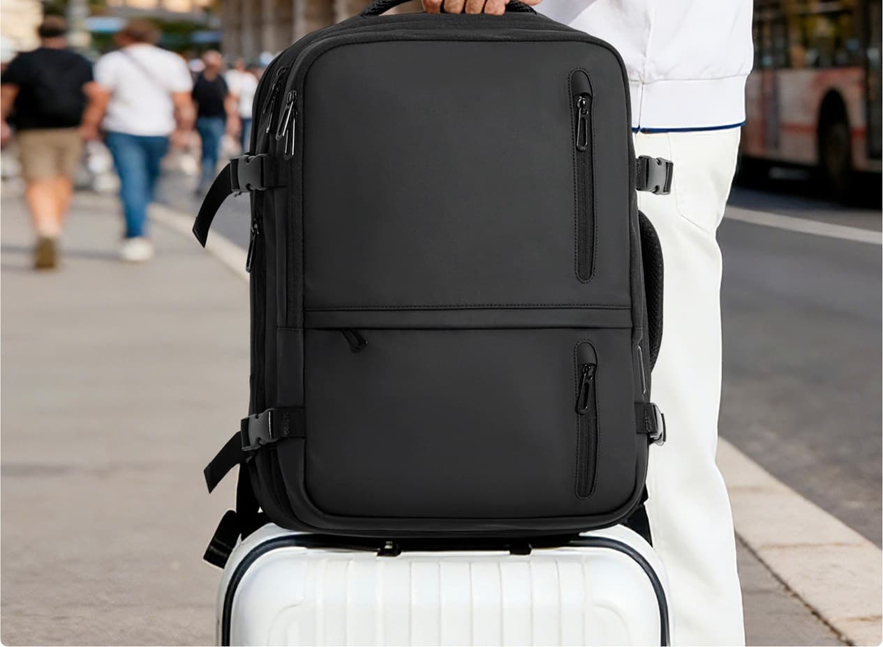 Messina Men's Expandable Business Backpack, 23 to 34 L, with USB Port, photo 8