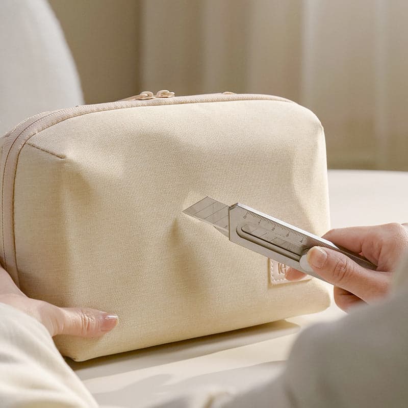 Nytharion Plus Electronics Organizer, photo 6