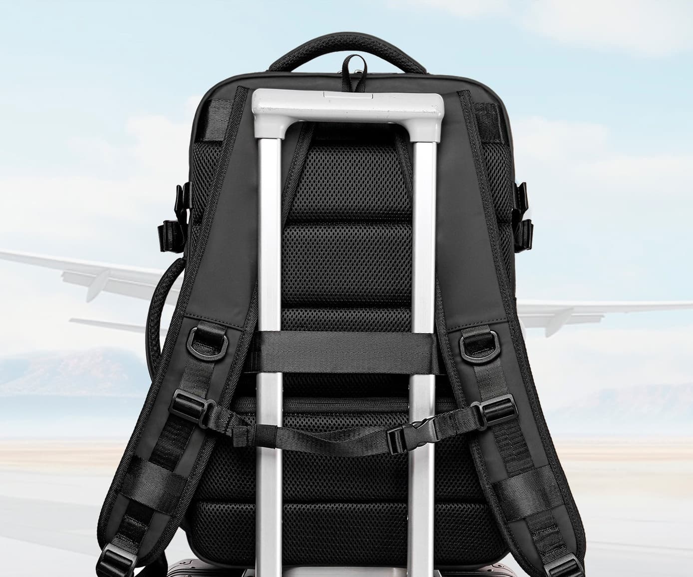 Messina Men's Expandable Business Backpack, 23 to 34 L, with USB Port, photo 9