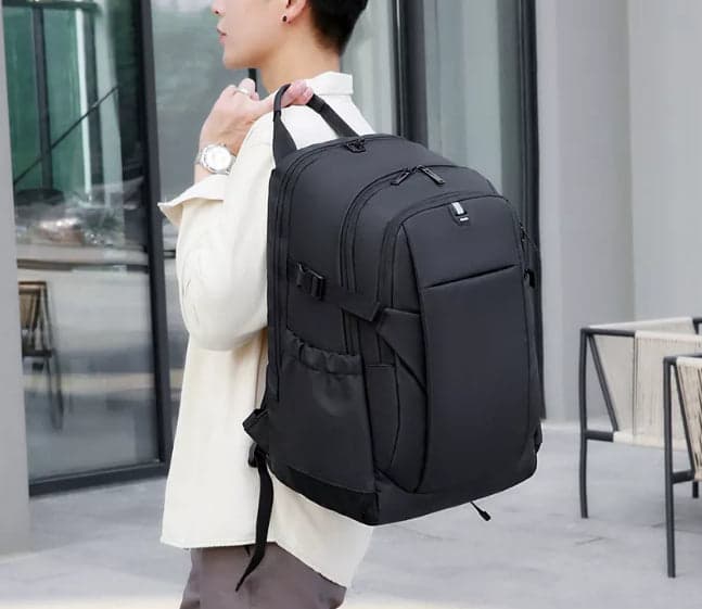 Urbanism Deluxe™ Laptop Backpack with USB Port, photo 7