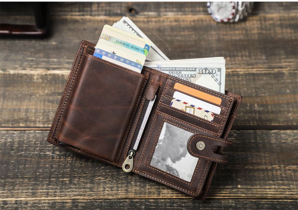 The Uprising™ Leather Wallet with AirTag Slot and RFID Protection, photo 9