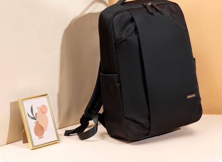 Capri Women's Laptop Backpack with Sculpted Front, photo 7