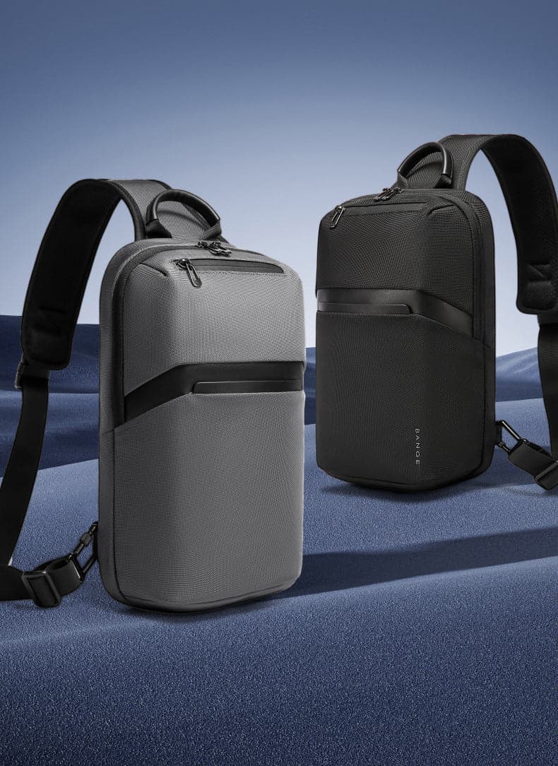 The Pristine™ Evolve Water-Repellent Shoulder Bag for 12 Inch Tablets, photo 2