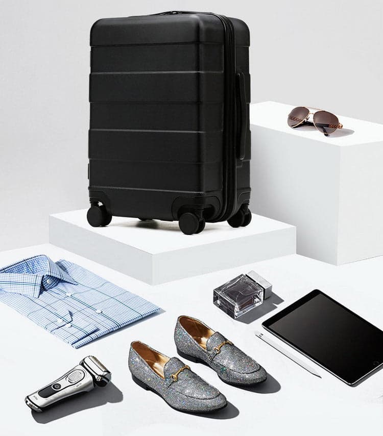 The Riflemanโข Pro Hardside Carry-On Suitcase with USB Port, photo 2