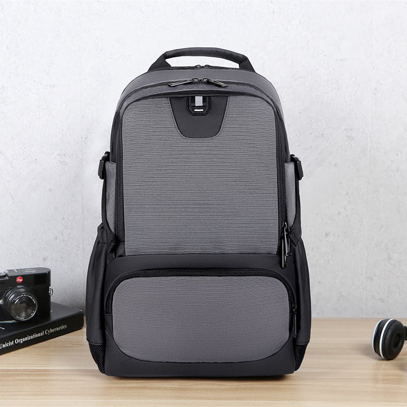 The Tech-Transporter 35L Laptop Briefcase with USB Port, photo 4