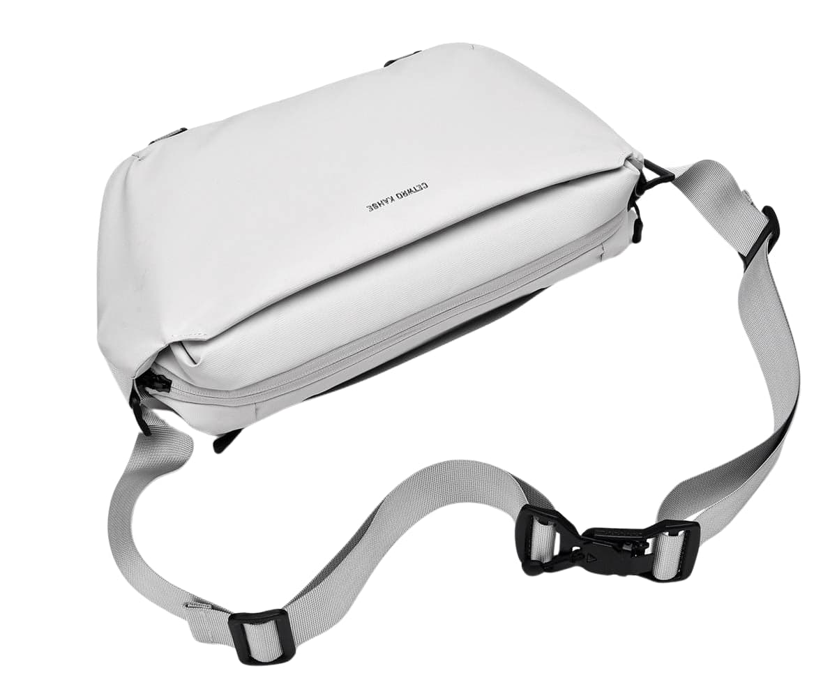 Ignis™ NexGen 3L Crossbody Bag, photo 17