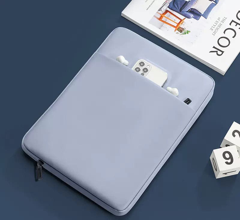 The Funda Prime Slim Laptop Case in Synthetic Leather, photo 16