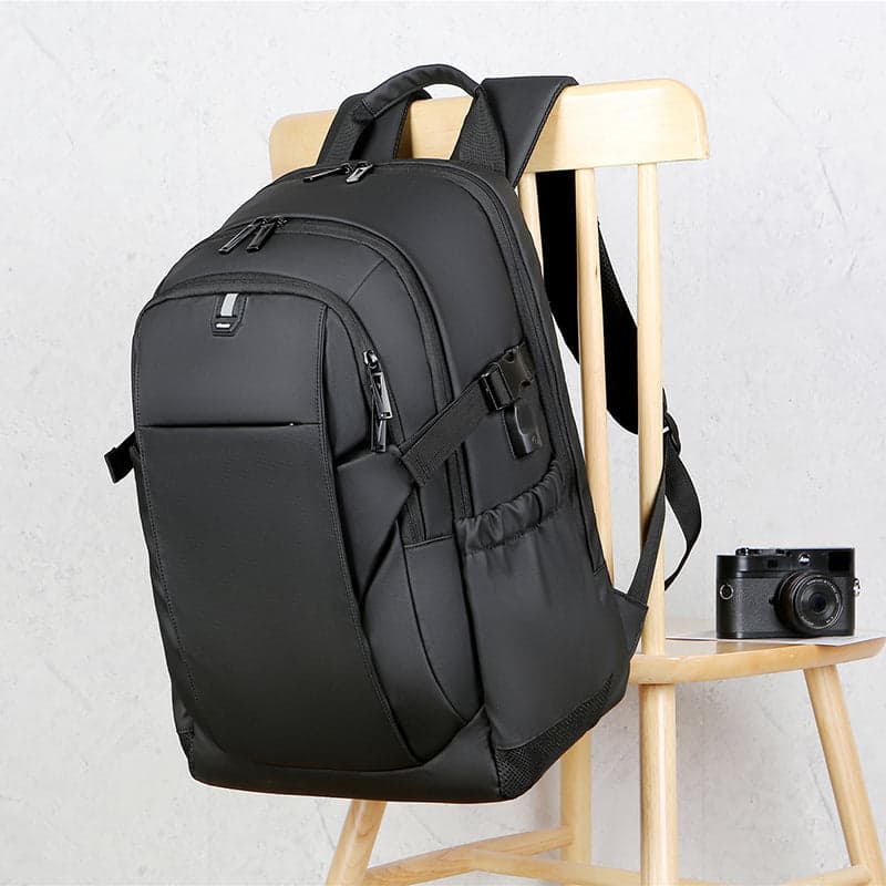 Urbanism Deluxe™ Laptop Backpack with USB Port, photo 6