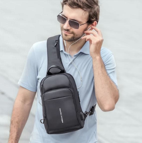 NAVARROโข Sling Bag for 9.7" Tablets with USB Port, photo 15
