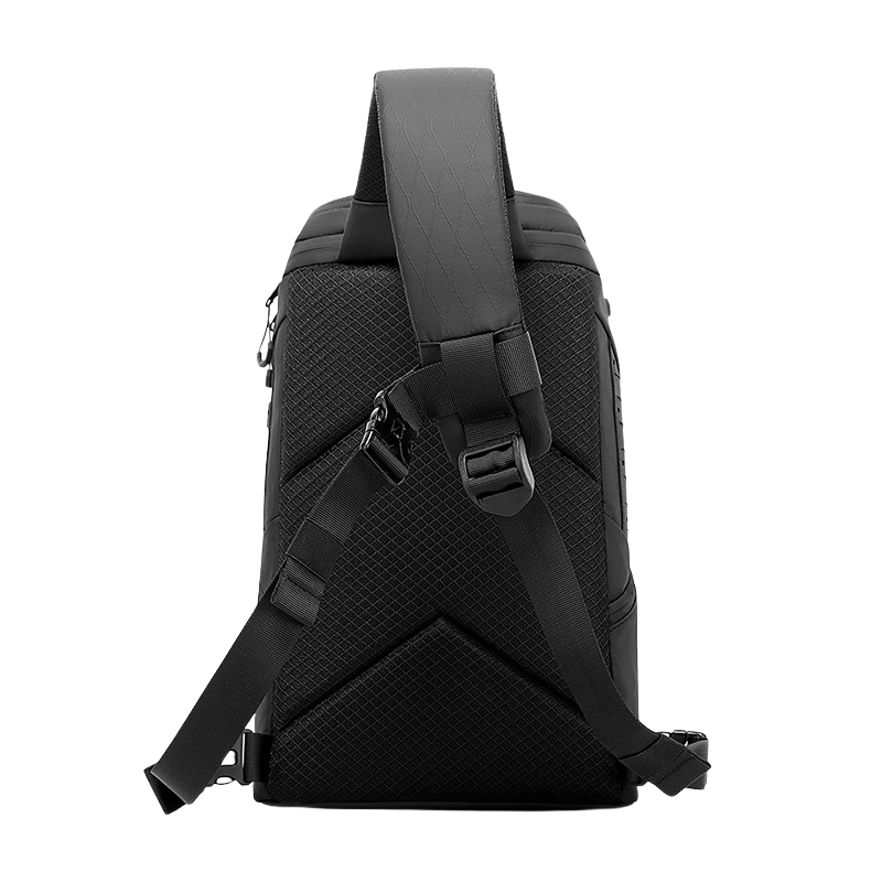 The Lycranor™ Turbo Bag by Camel Mountain – 10L, Fits 9" iPad