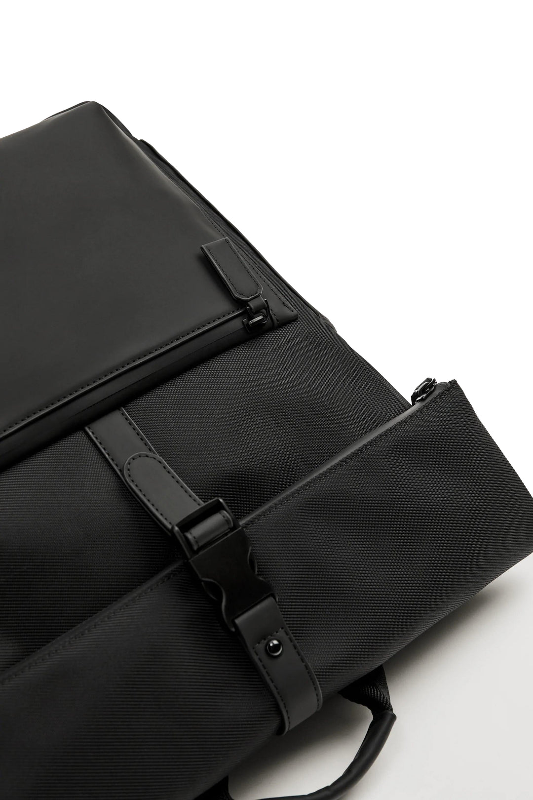 The Cadence™ Advanced Backpack