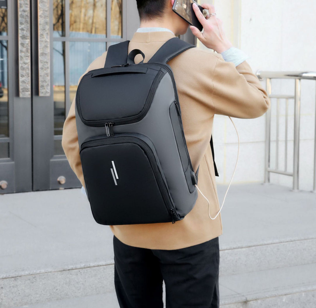 The Hustle™ Pro Backpack